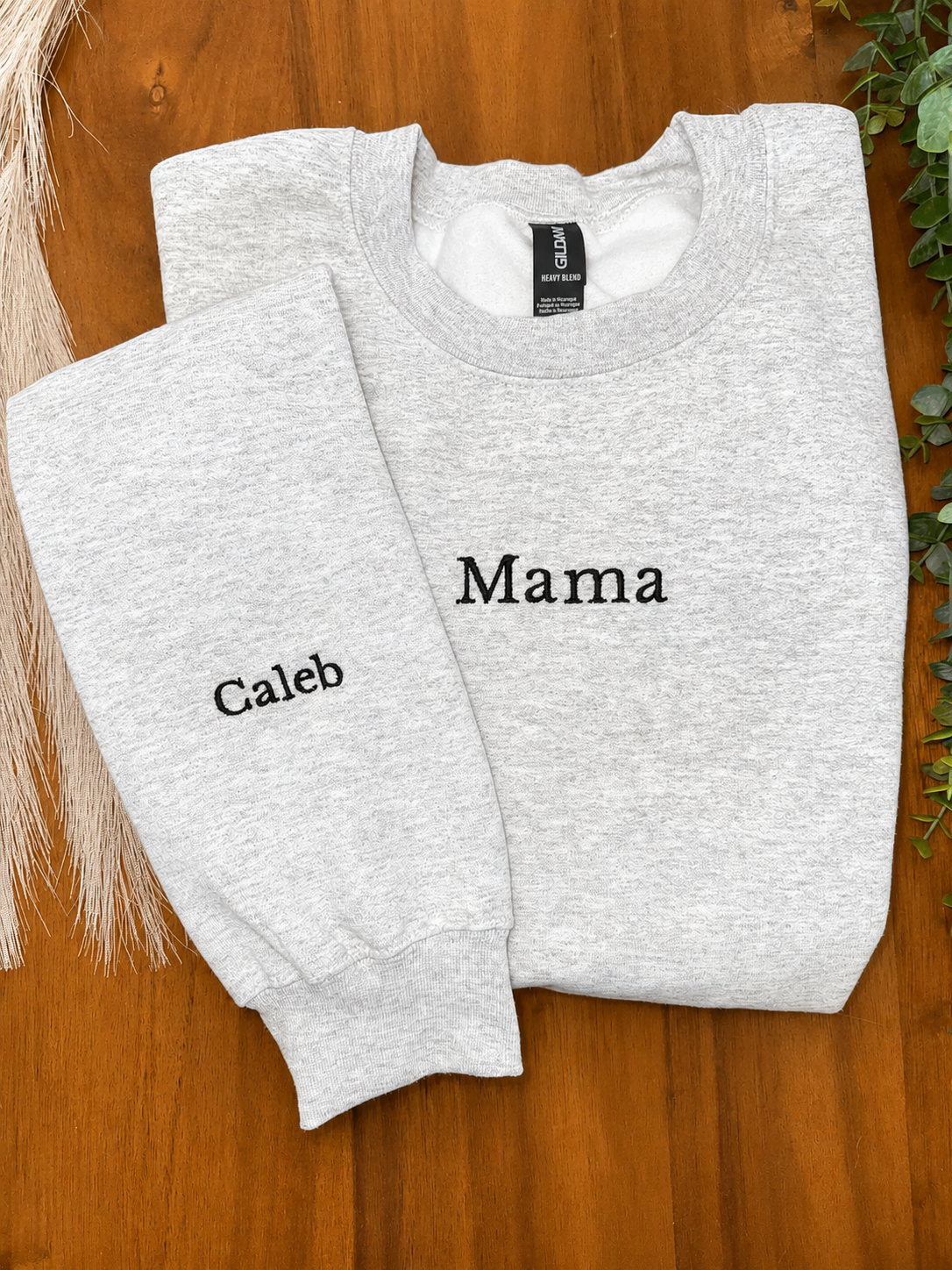 Minimalistic Mama Embroidered Crewneck Sweatshirt